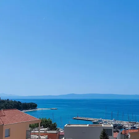 Ivona 2 krevet i doručak