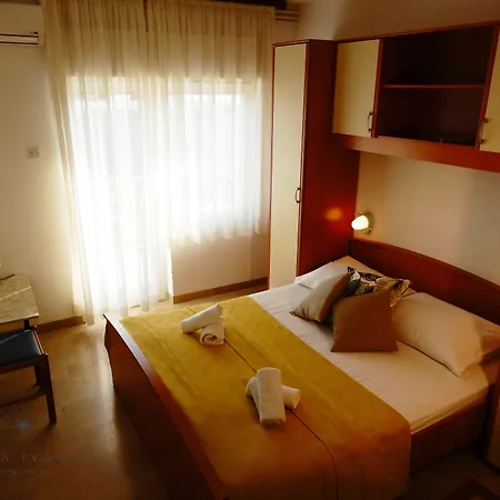 krevet i doručak Ivona 2 Baska Voda