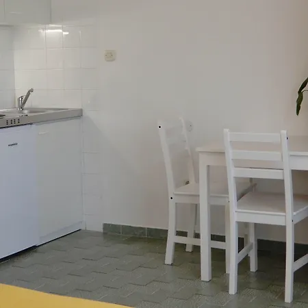 krevet i doručak Ivona 2 *