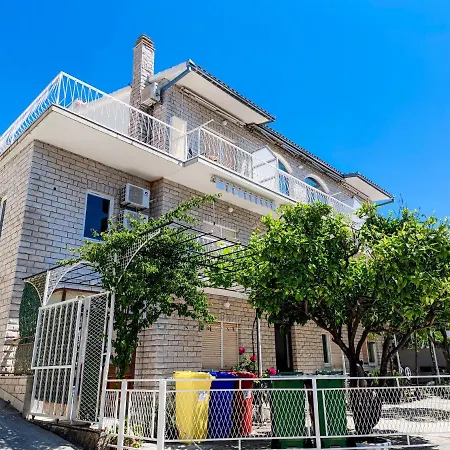 Ivona 2 Bed & Breakfast *