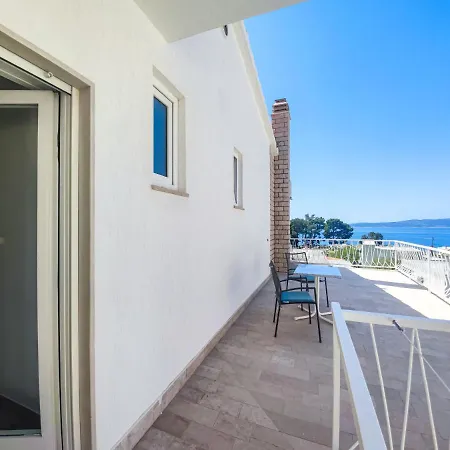 Ivona 2 Bed & Breakfast Baska Voda