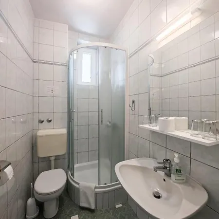 Ivona 2 Bed & Breakfast *